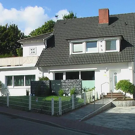 Hotel View Dashausambeach 4*